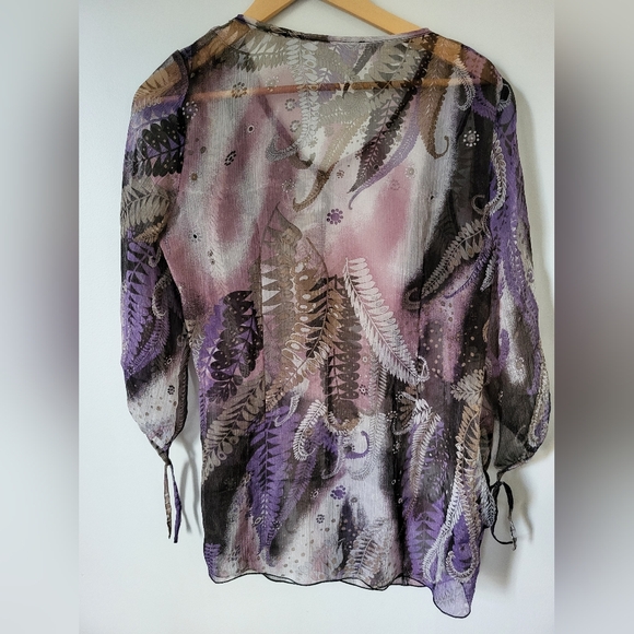 🎁 Free With Any Purchase - Purple, pink and gray top - Picture 3 of 5